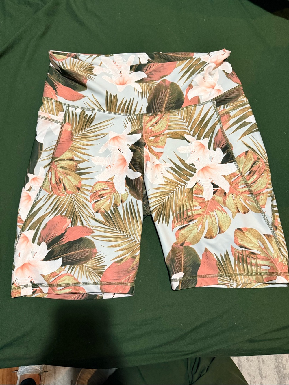 Old Navy Floral High-Rise Women’s Bike Shorts - Coral/Olive/White